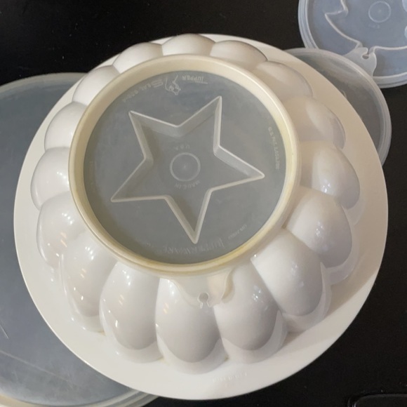 Vintage Tupperware Jello Mold - Picture 2 of 2